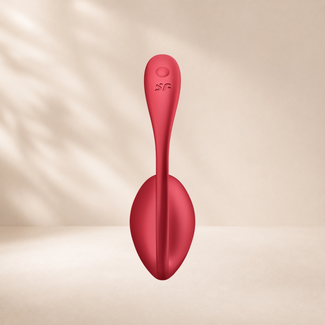 Satisfyer Shiny Petal - Red, wearable vibrator (photo 3)