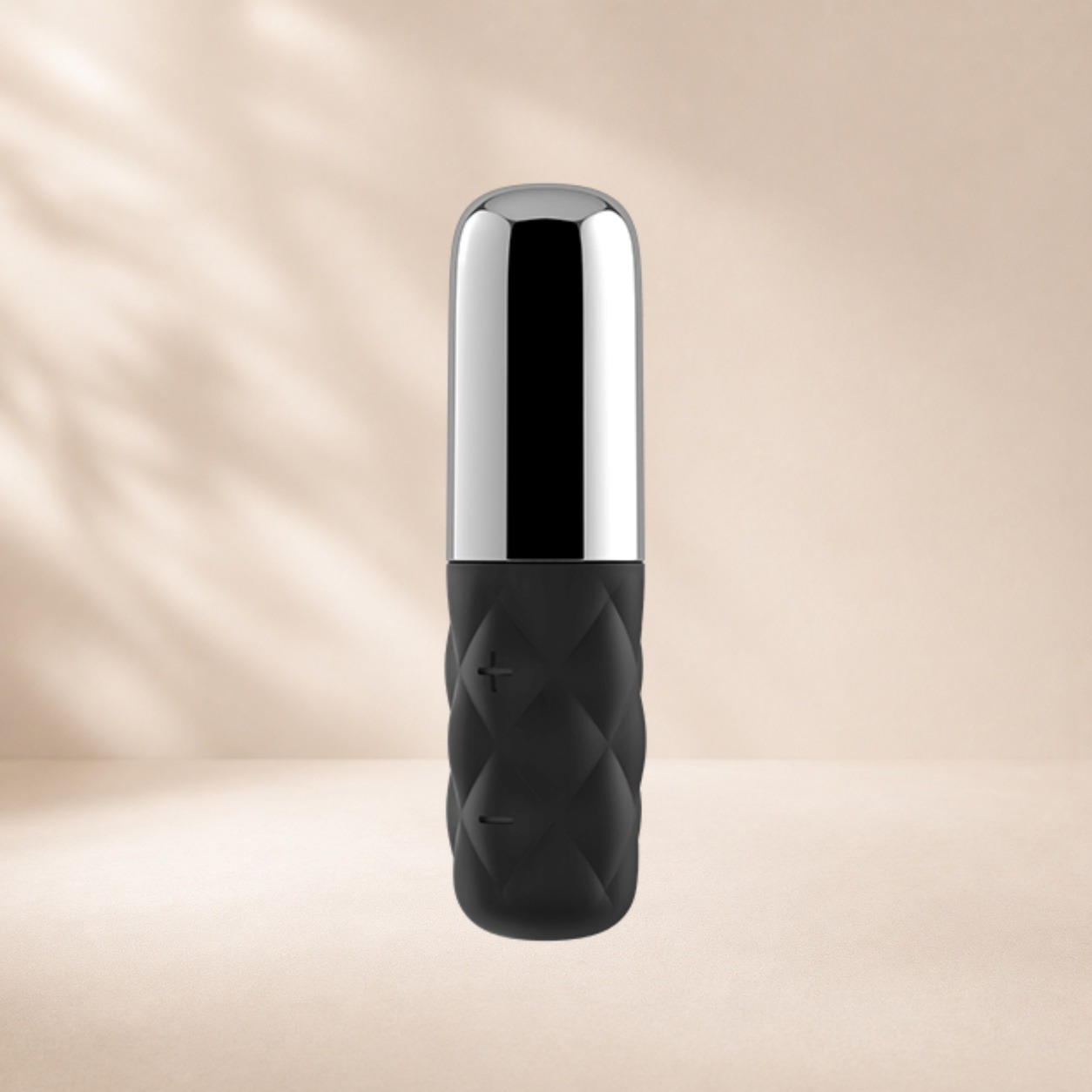 Satisfyer Mini Sparkling Darling - Chrome — Precision buzzy, straight shaft, rounded tip