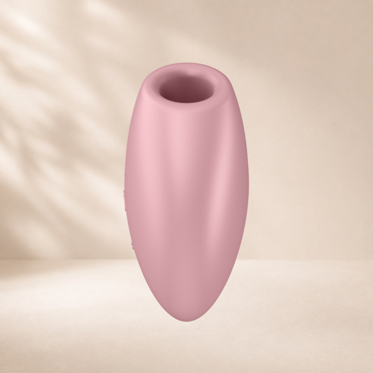 Satisfyer Cutie Heart - Light Red — Heart-shaped, sits flat against the body, two motors