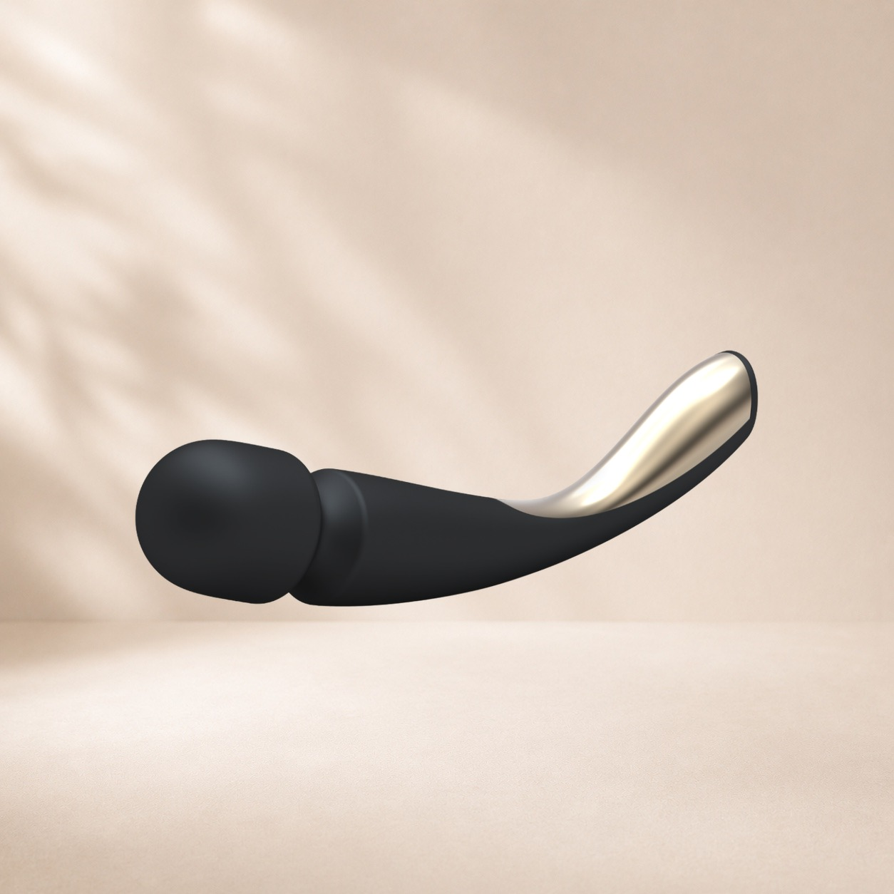Lelo Smart Wand - Black — SenseTouch — intensity responds automatically to pressure