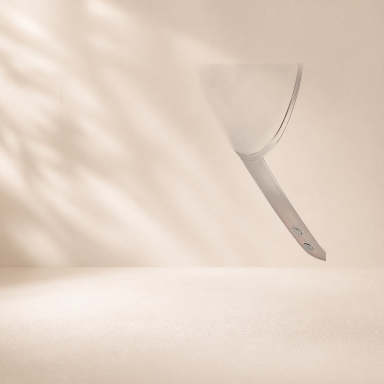 Satisfyer App Enabled Love Triangle - White, clitoral stimulator (photo 3)