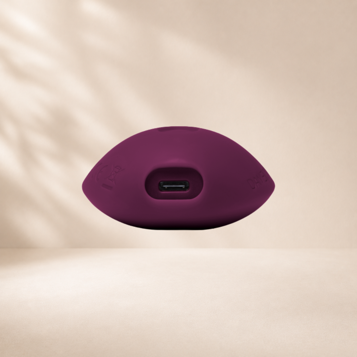 DAME Pom Flexible Vibrator - Plum