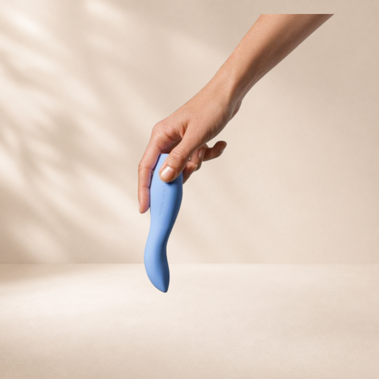 DAME Dip Classic Vibrator - Periwinkle