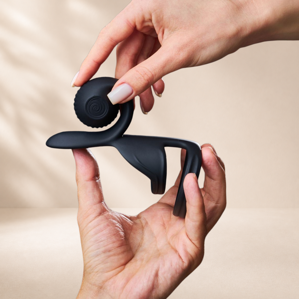 SVibe Snail JOVI Couples Ring - Black